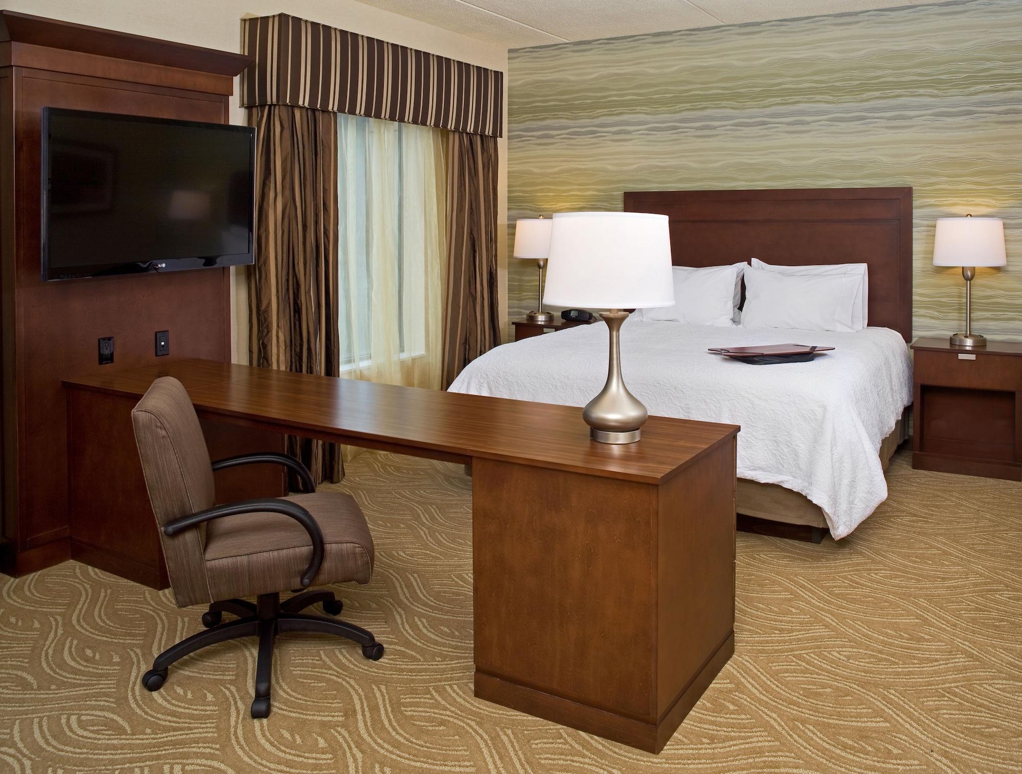 Hampton Inn & Suites Pittsburgh Waterfront West Homestead Exterior photo