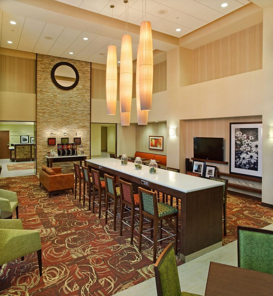 Hampton Inn & Suites Pittsburgh Waterfront West Homestead Exterior photo