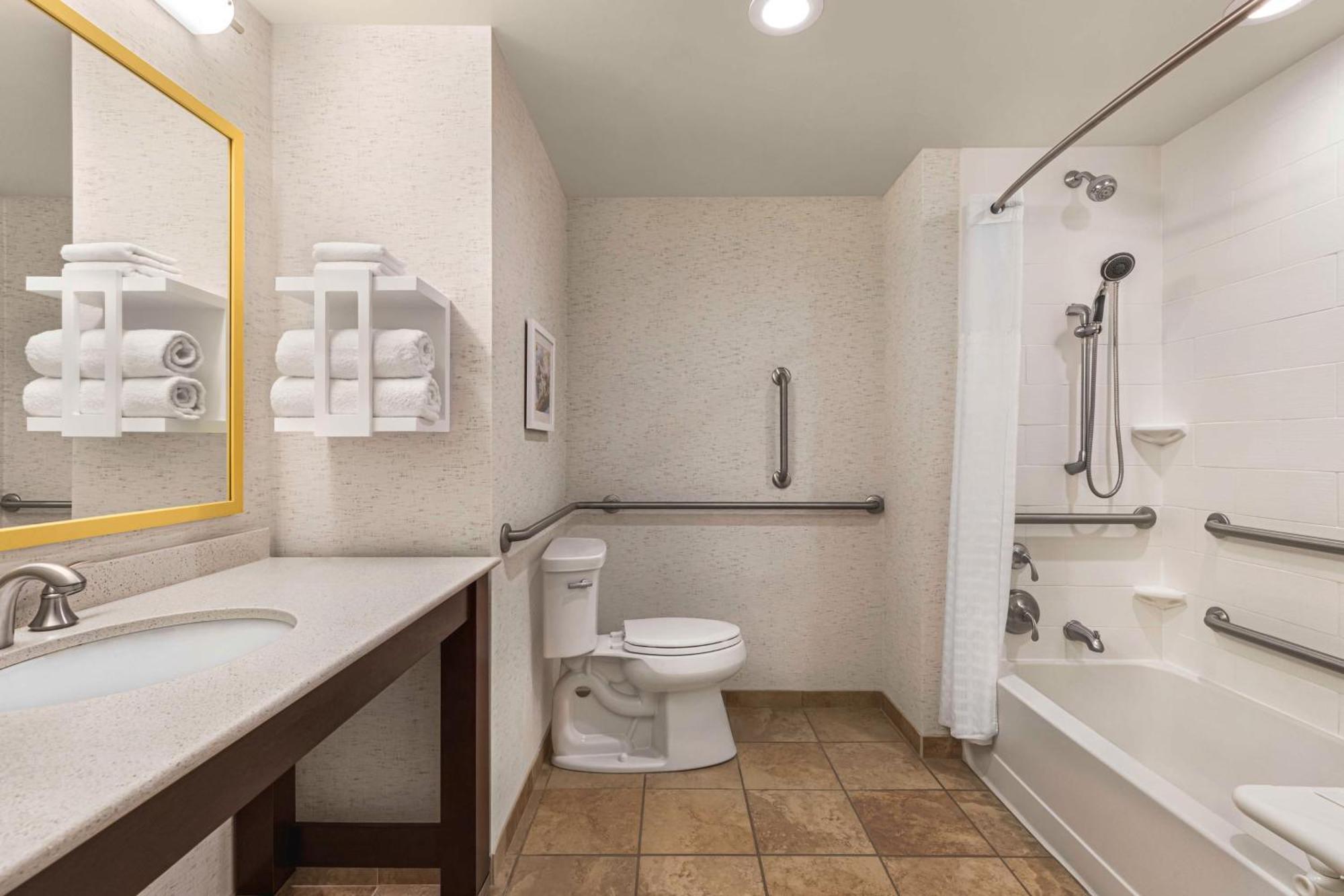 Hampton Inn & Suites Pittsburgh Waterfront West Homestead Exterior photo