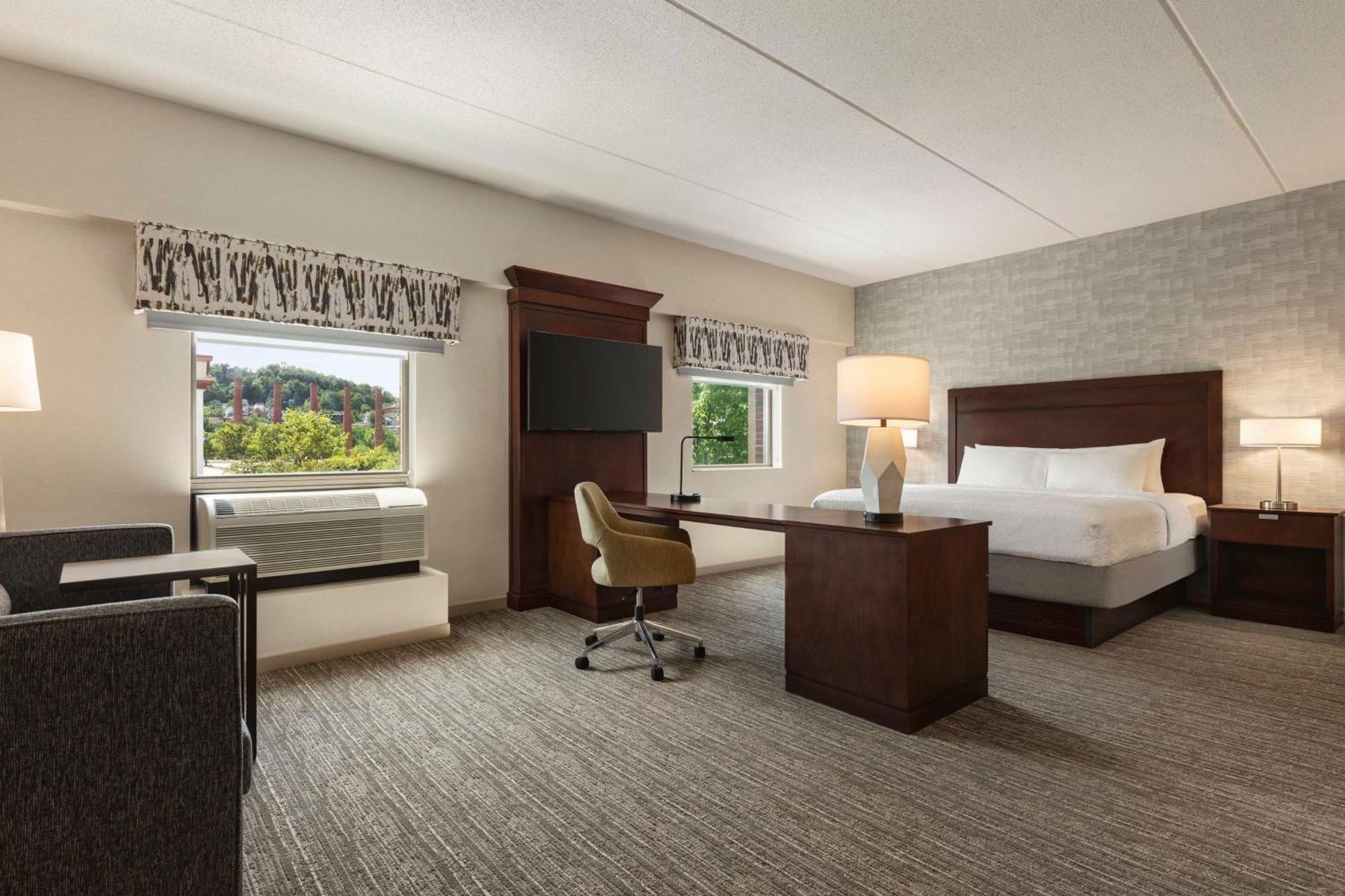 Hampton Inn & Suites Pittsburgh Waterfront West Homestead Exterior photo
